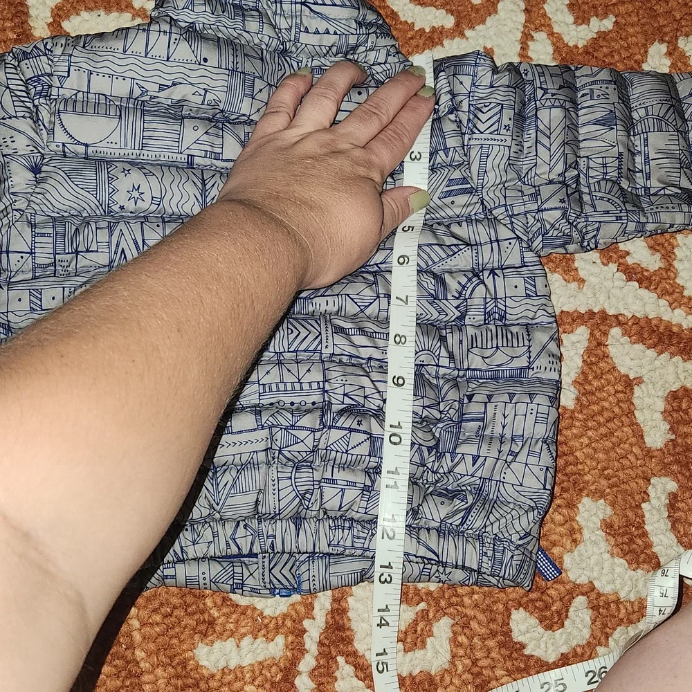 Patagonia® Worn WearBaby Down Sweater/jacket size 6-12months